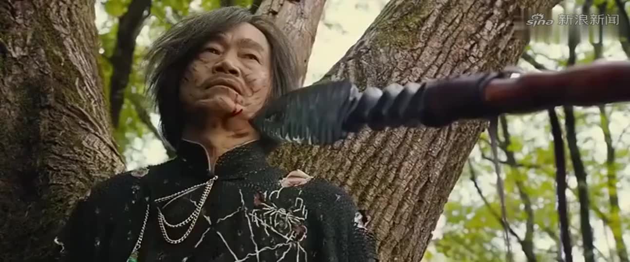 道士下山:张震遭偷袭割喉,却跟没事人一样,使出猿击术秒杀元华