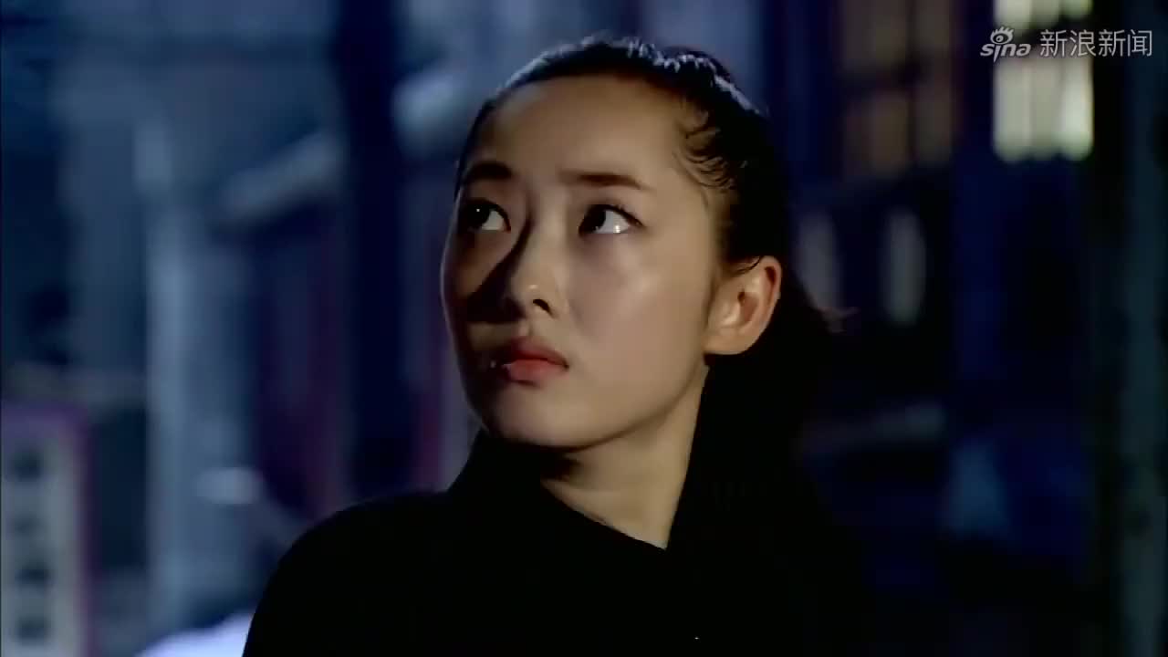 绝命追踪:杀手放箭射杀特工,怎料女特工全部躲过,路人直呼太快