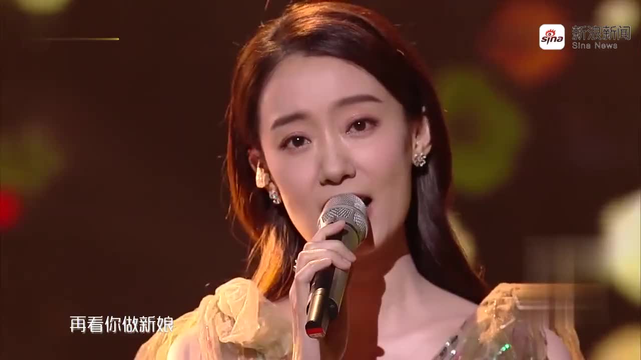 张小斐首唱《你好,你焕英》主题曲《萱草花》,"国民妈妈"好美