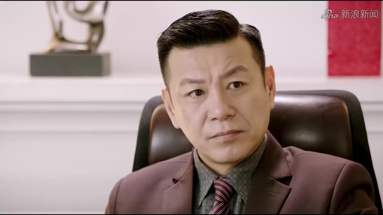 正跟李海松谈论孩子的事,云恺突然说张雨欣早已流产,这下好玩了