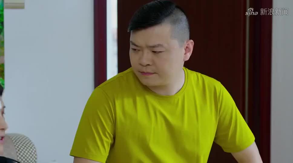 《乡村爱情9下》香秀马忠陪同谢大脚相亲,见黄医生激动的喊爸爸