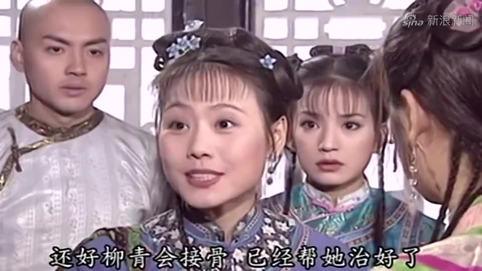 福伦找到紫薇和小燕子等人,把皇上的心愿带给他们,大家好感动