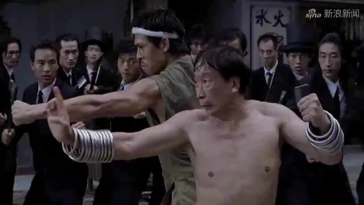 醉猴拳:吴京侄孙二人跟文彪师父学习猴拳!