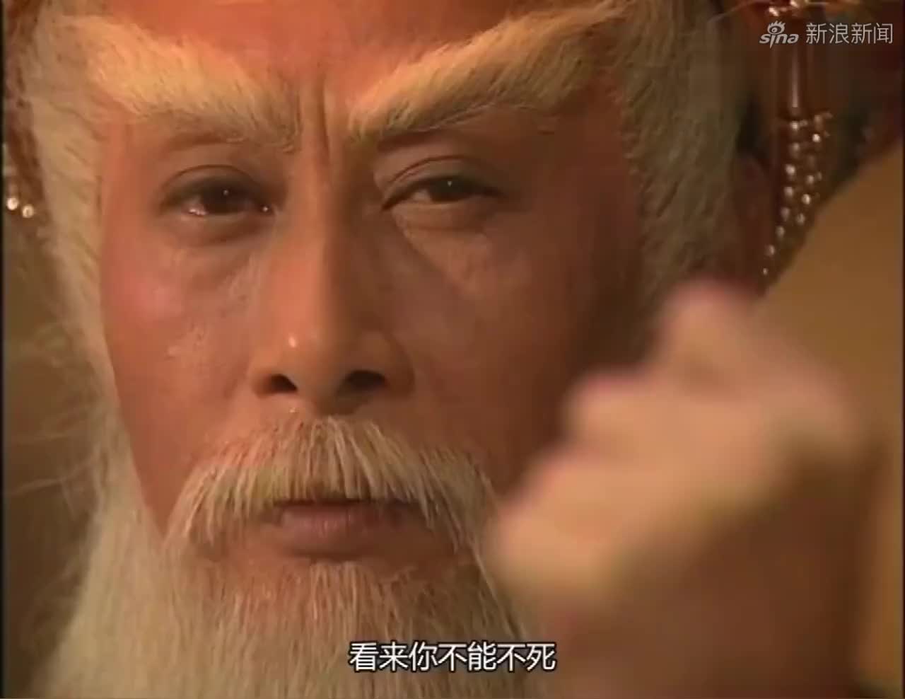 洪拳大成的洪熙官,破门而入,直接暴力拧断白眉脑袋,霸气!