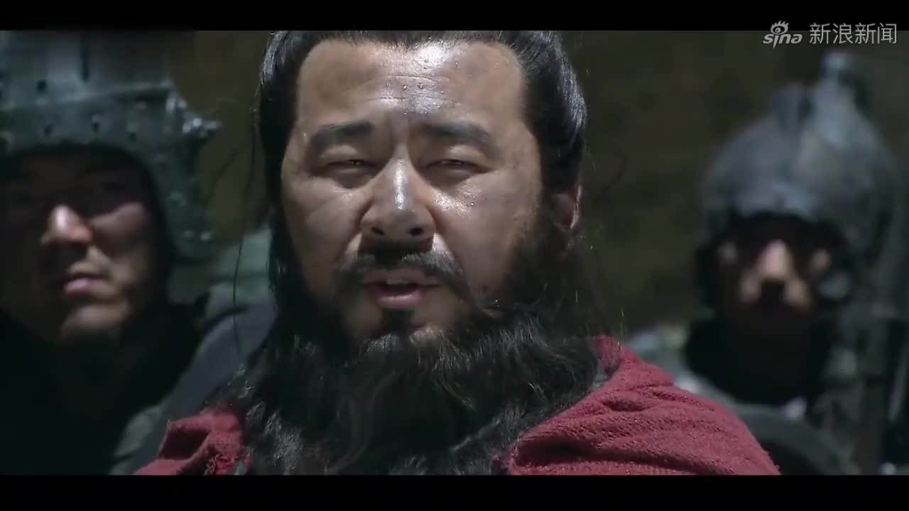 华容道2:杀手力大无穷,一桶水砸晕警察