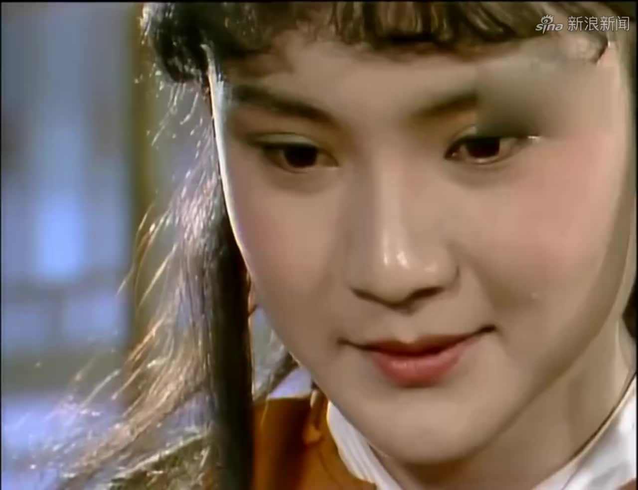 古装:秦怀玉大战舒宝同,交手数个回合,对方手下竟出手暗算