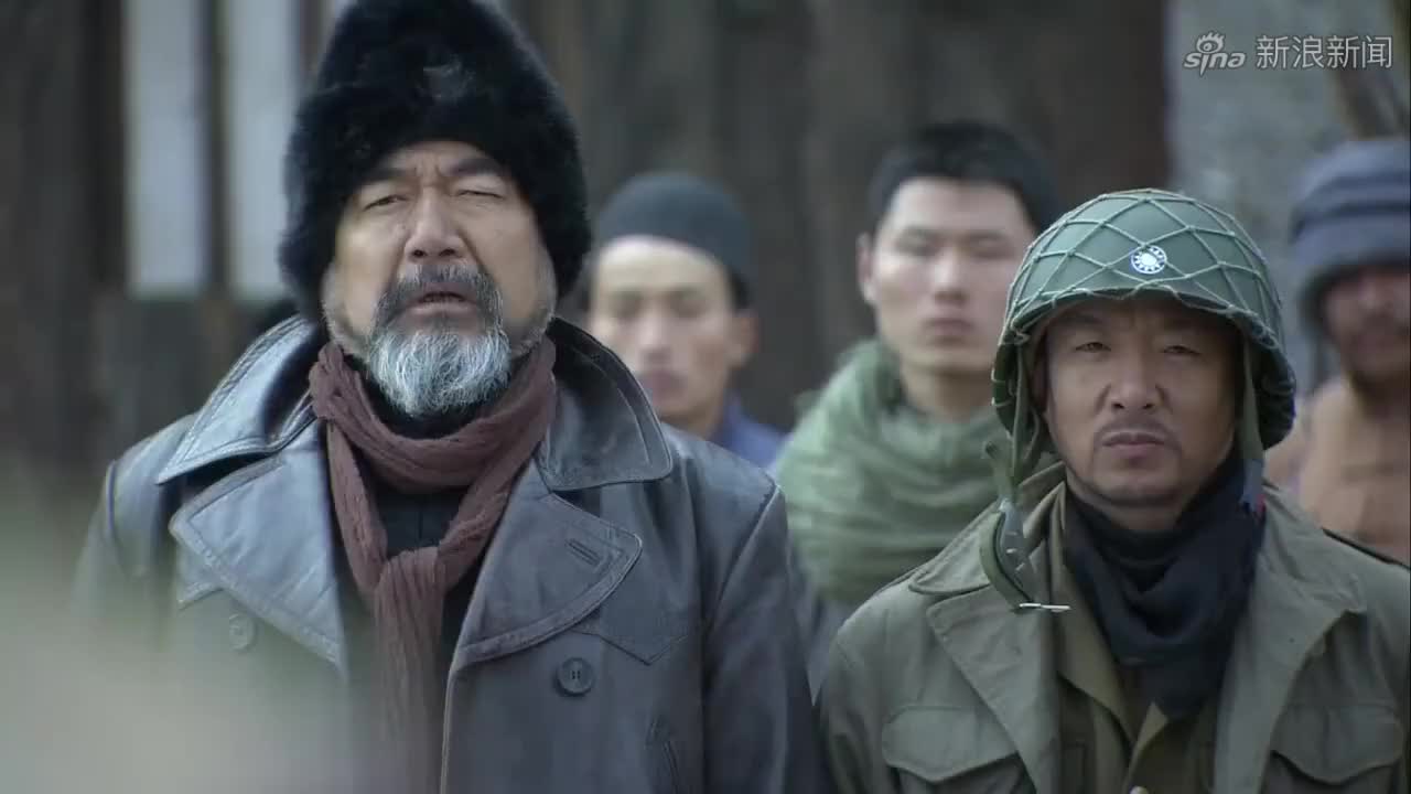 战火兵魂:女战士太生猛,竟然把俩个大老爷们吓够呛,这谁能受得