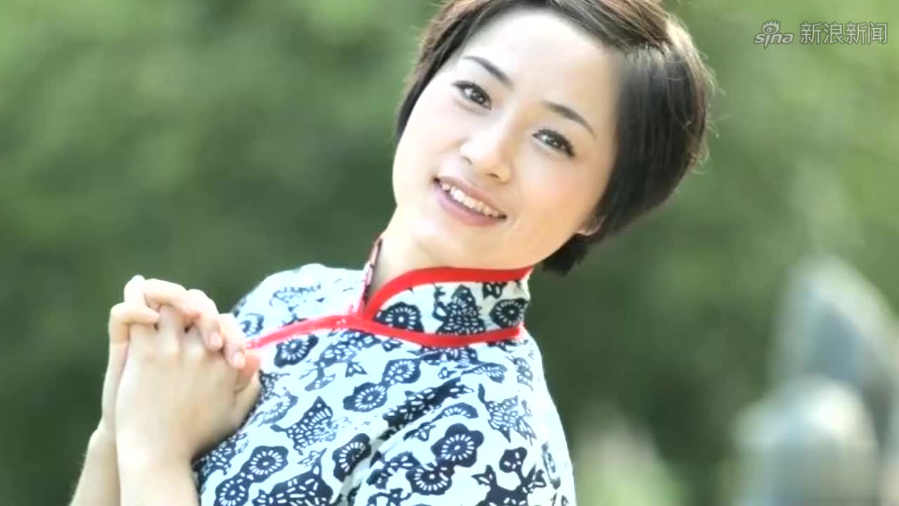 东北姑娘苏允现场版《未了情》满含泪水,如泣如诉的演唱,好感人