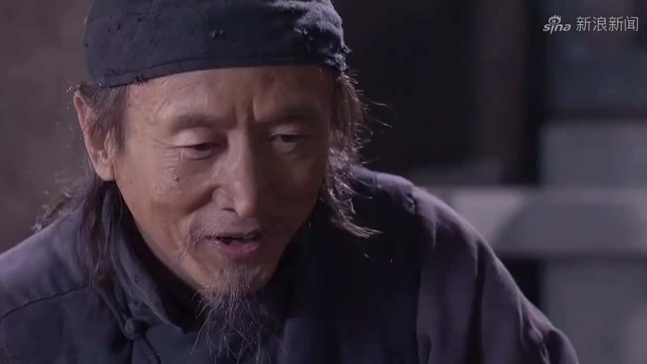 庄稼汉大冷的天也不休息,为了来年的收成,大冬天进城