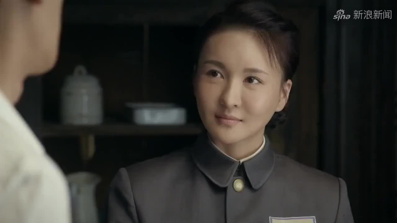 锻刀:战士欺负日本护士,还敢对女医生动手动脚,直接被枪指脑门