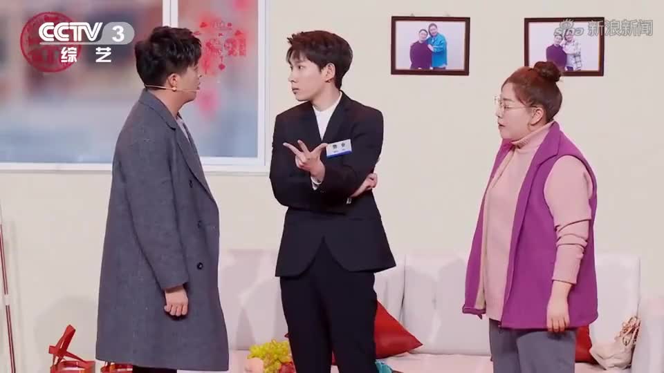 《你好,李焕英》张江扮演者何欢登场,一人饰俩角色,全程高能!