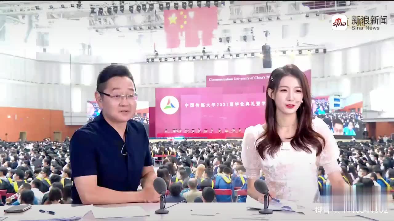 金贡与翻译小姐姐pk《蜜雪冰城》主题曲