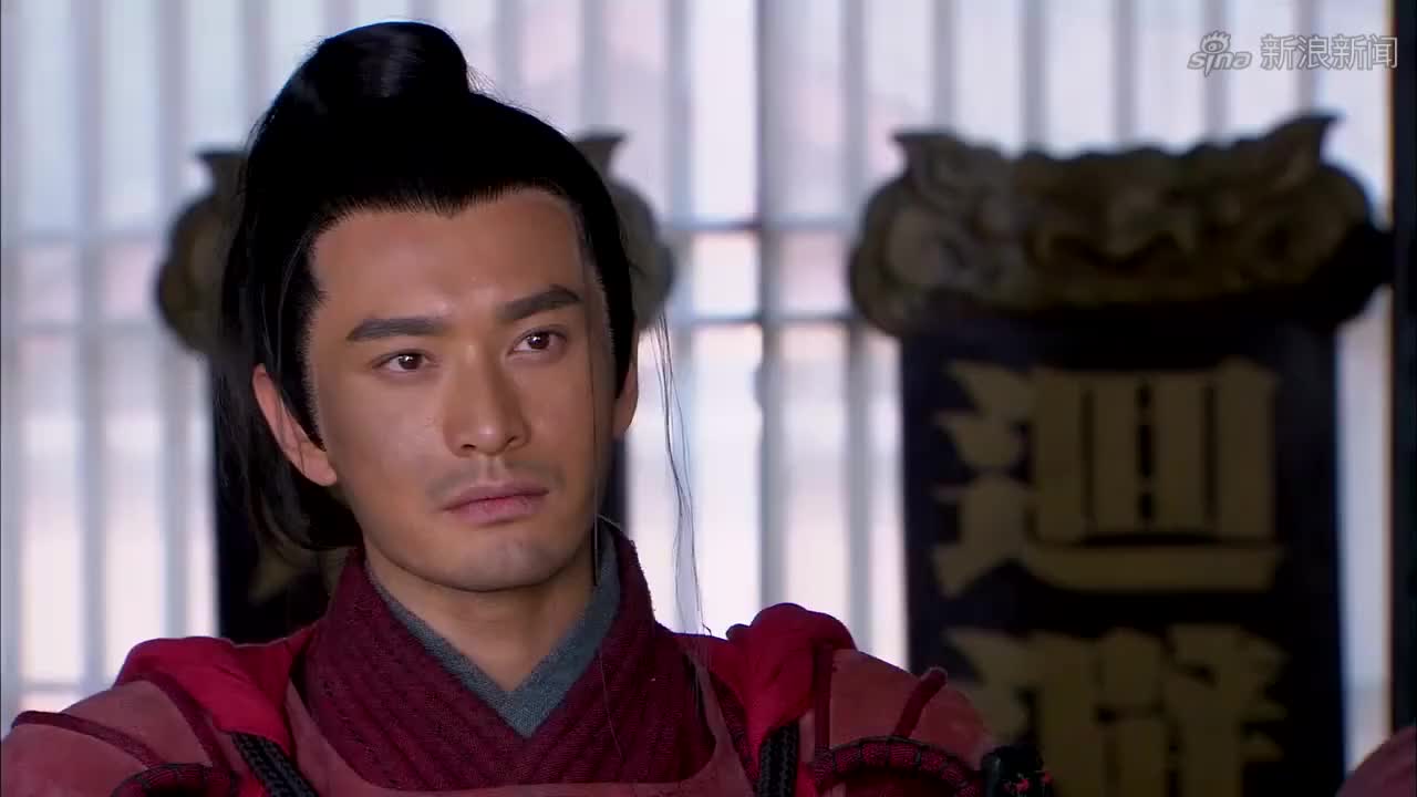 岳飞带头吃馊包子,傅庆一把扔掉,被岳飞喝令捡起来吃掉