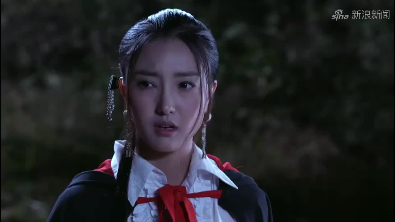 游击英雄:游击队长牺牲,美女坟前立誓重组队伍,一坛酒说干就干