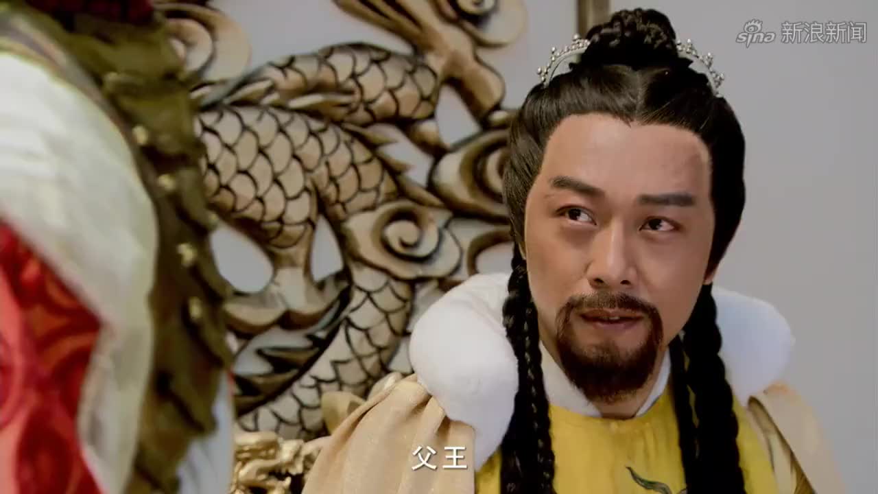 欧阳克不愧是西毒传人,出招比他师父更强,几下就把王室给打败