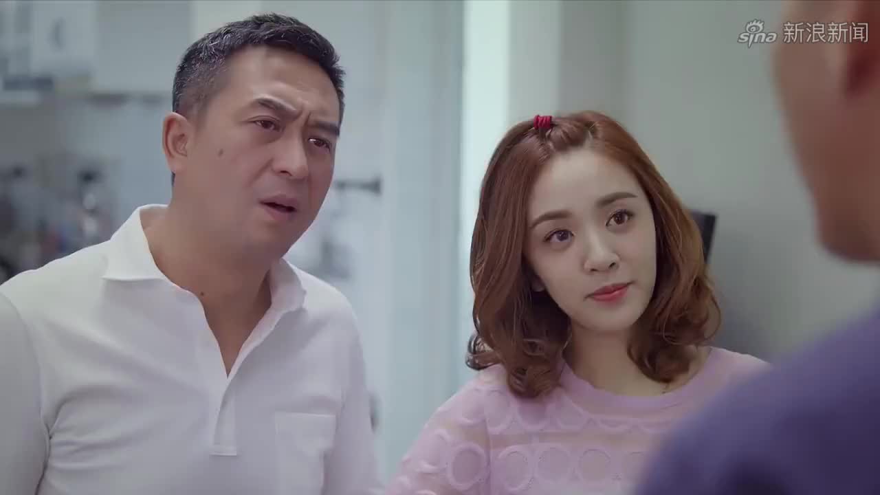 我的体育老师:马克陪小女友去滑冰,居然偶遇女儿的男同学!