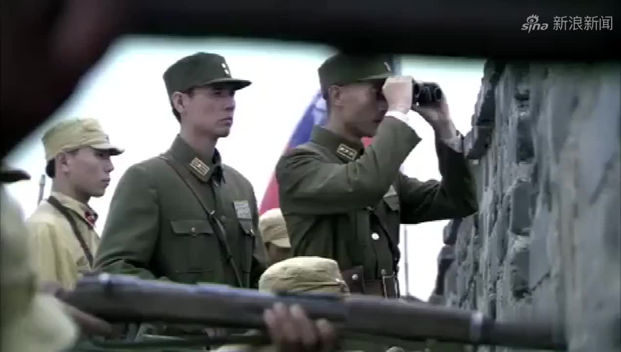 龙云跟敌人火拼,就等着卢汉的援兵,哪料他竟临阵倒戈