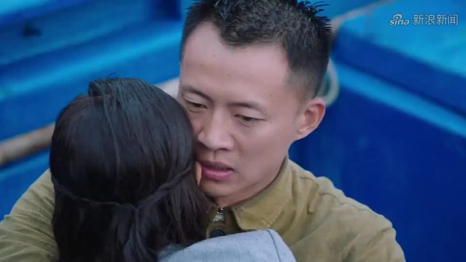 红鲨突击:王长林在敌人控制的岛屿上,临危不乱,细心找队友