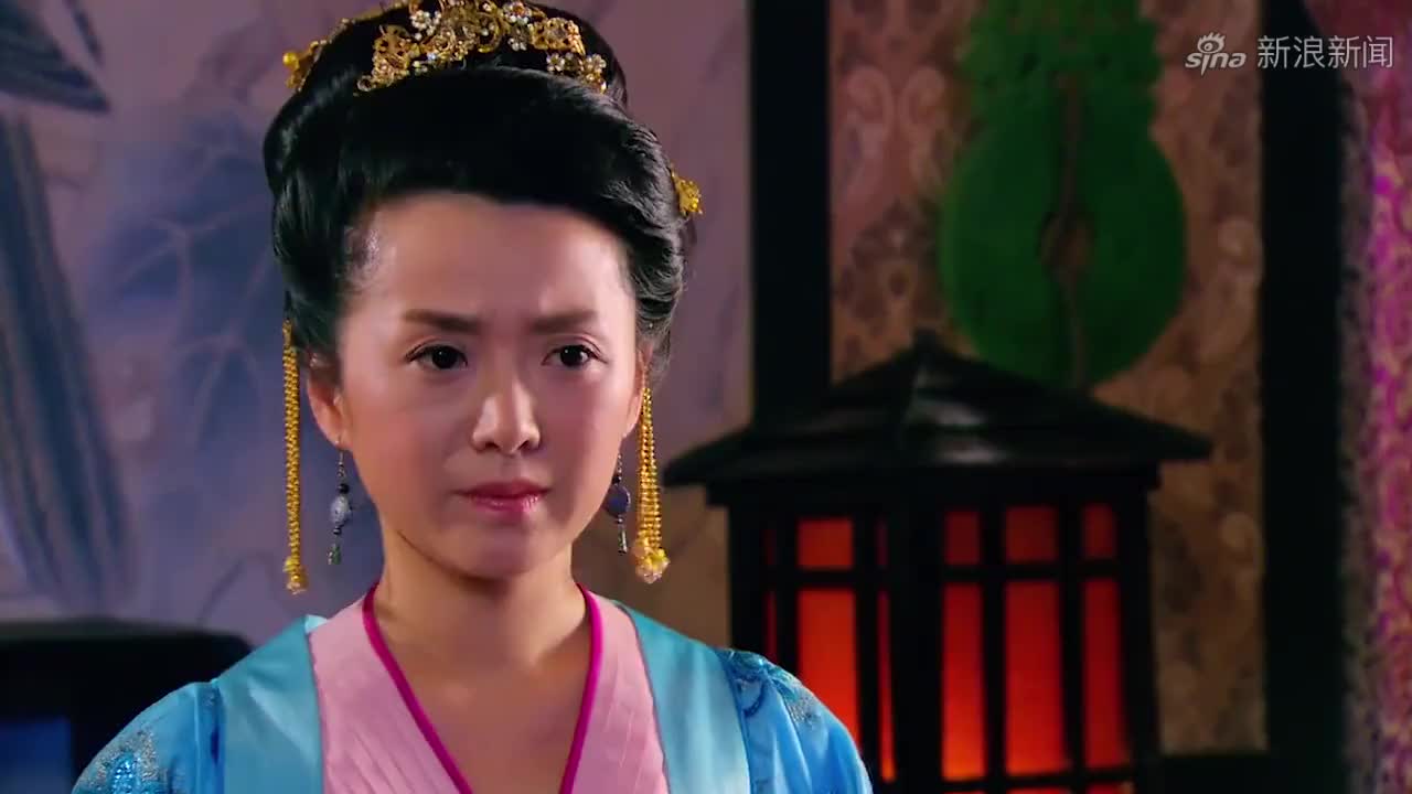 史大奈不愿出手解救罗通与苏宝凤,史大嘴以死相逼,他只好答应