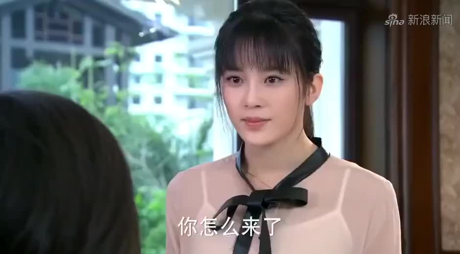 因为爱情有奇迹:小芝送骨汤来给初恋,听到他们也在立马开溜!