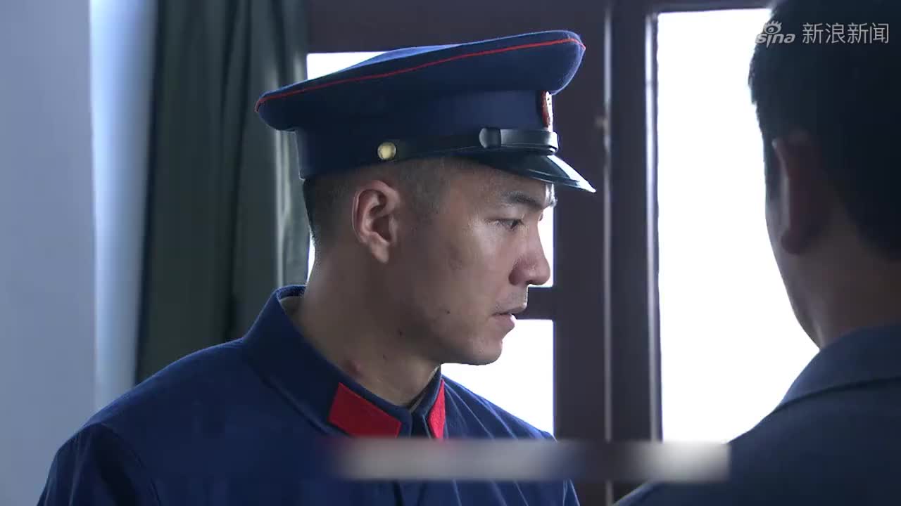 瞄准:小雪假借练弹弓,留意着苏文谦的信号