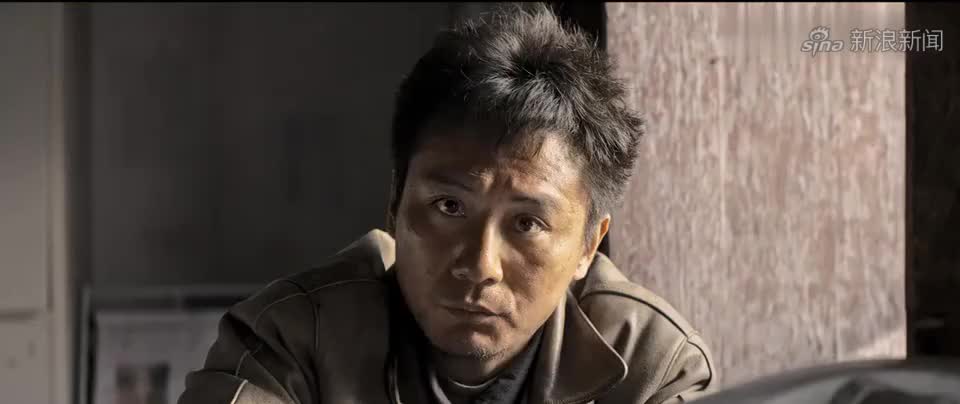 追凶者也:刘烨饰演农村人,方言一出我就笑了,真是太逗了!