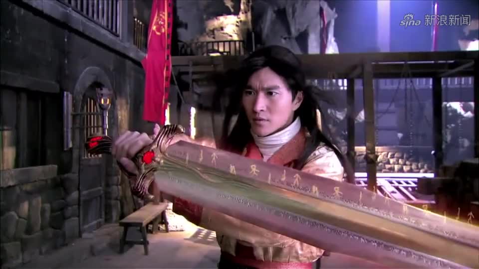 仙侠剑:何玉凤下山时正遇到一个进京赶考的书生被柴刀帮打劫