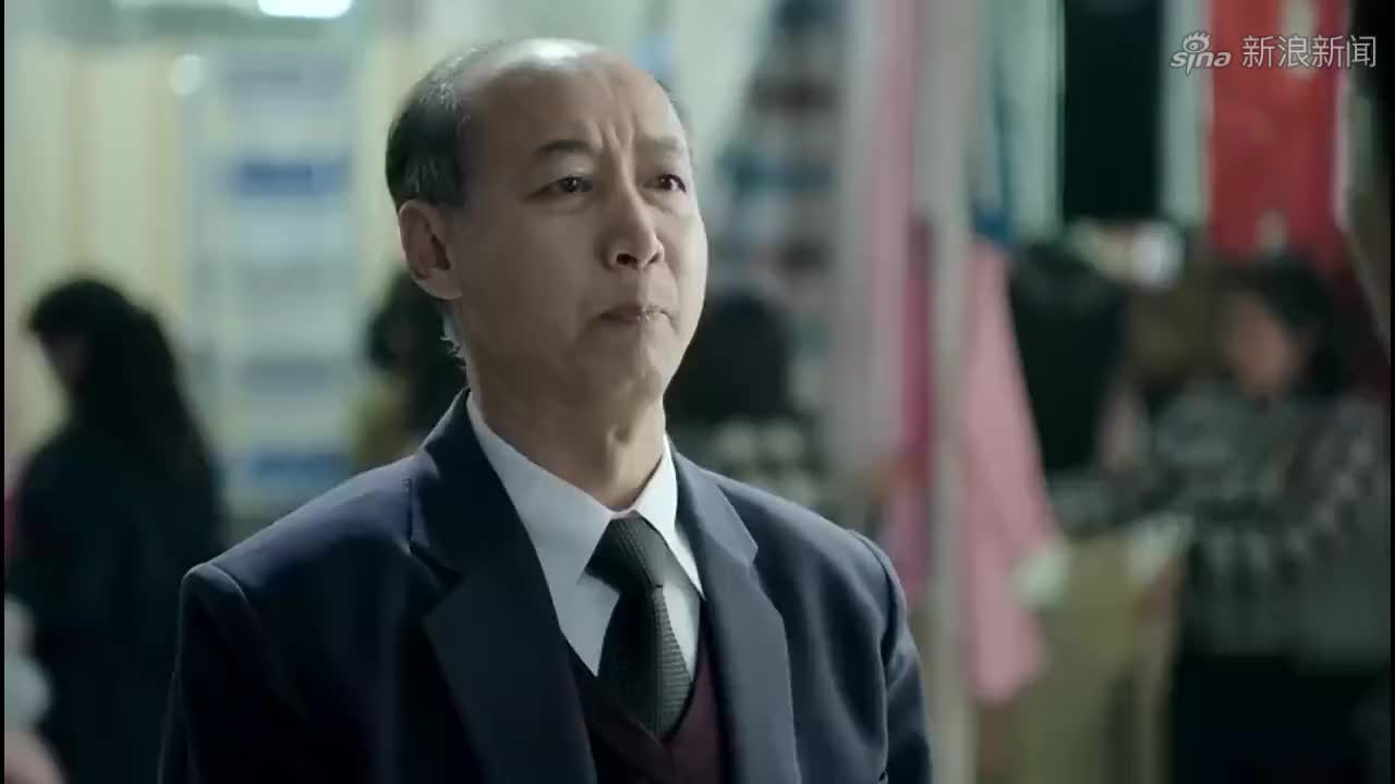 老梁:陈强演黄世仁差点丧命,西方这个演员直接在台上被打死了