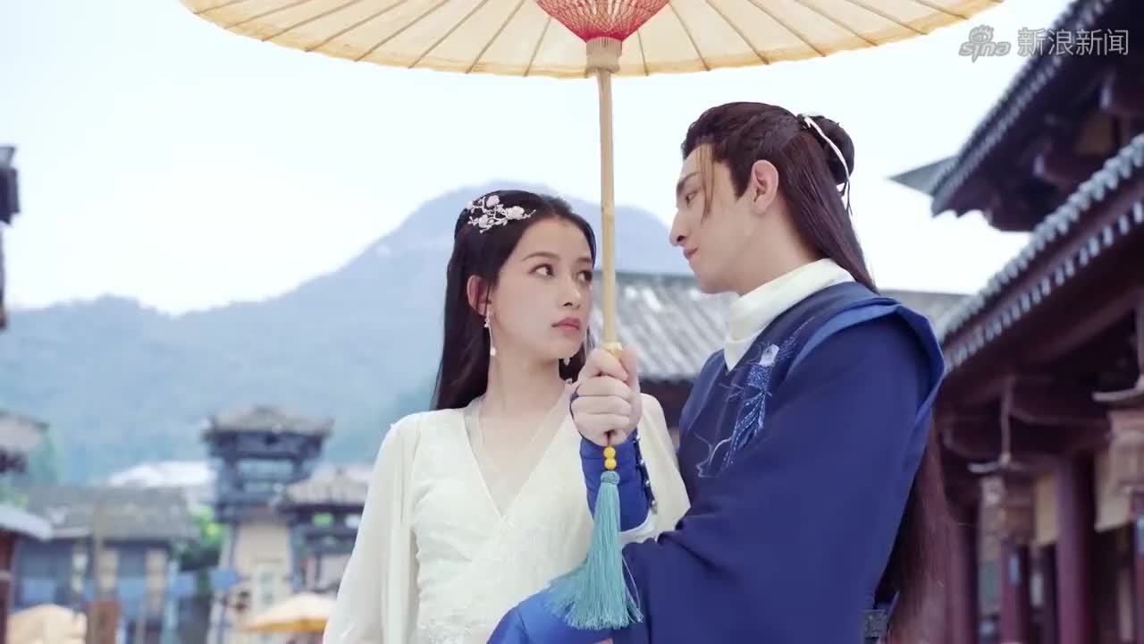 玲珑:火屠辛狂怼微生砚,银妆是我的女人