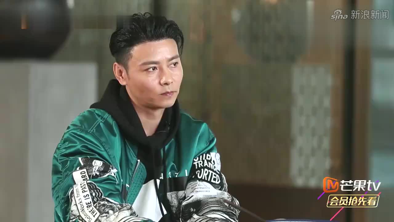 私房钱:女婿帮岳母整理花草,发现花盆很奇怪,一挖开全是钱