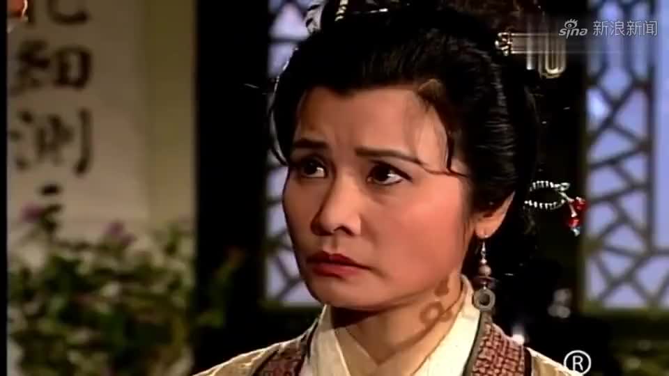 笑傲江湖:岳灵珊向母亲告状,岳不群居然向着林平之