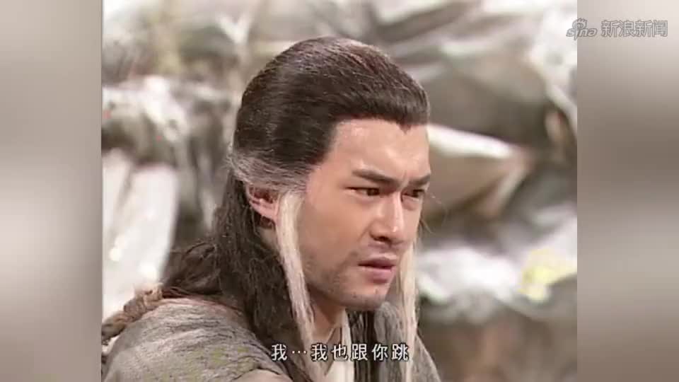 杨过在英雄大会上,连败金轮国师两个徒弟,场面实在太精彩了!