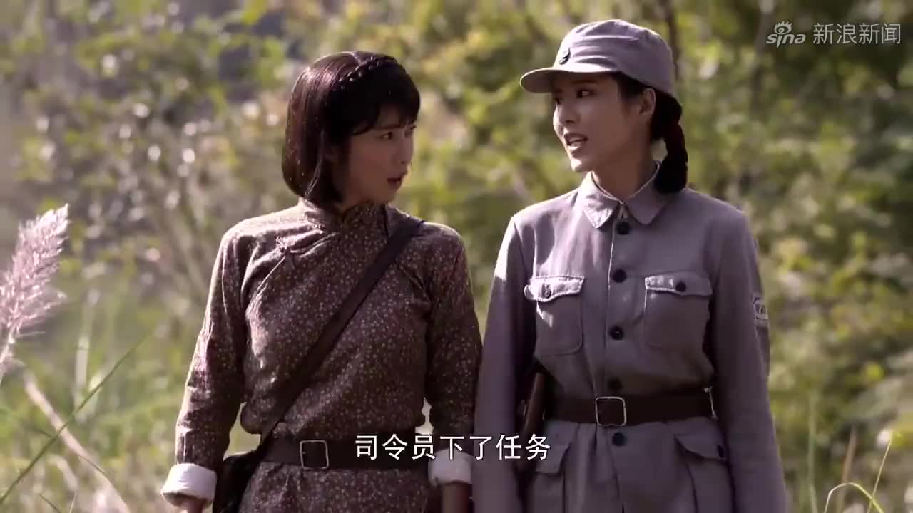 游击英雄:游击队长牺牲,美女坟前立誓重组队伍,一坛酒说干就干