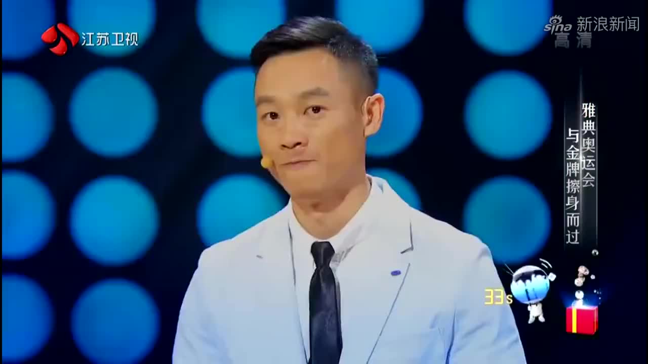 为她而战:张晋爆灯出战,杨威却觉得跟狗比赢了也没面子