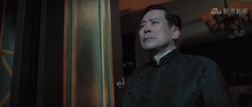 风声:李宁玉的丈夫潘汉卿与李宁玉分开睡,吴志国打电话找李宁玉