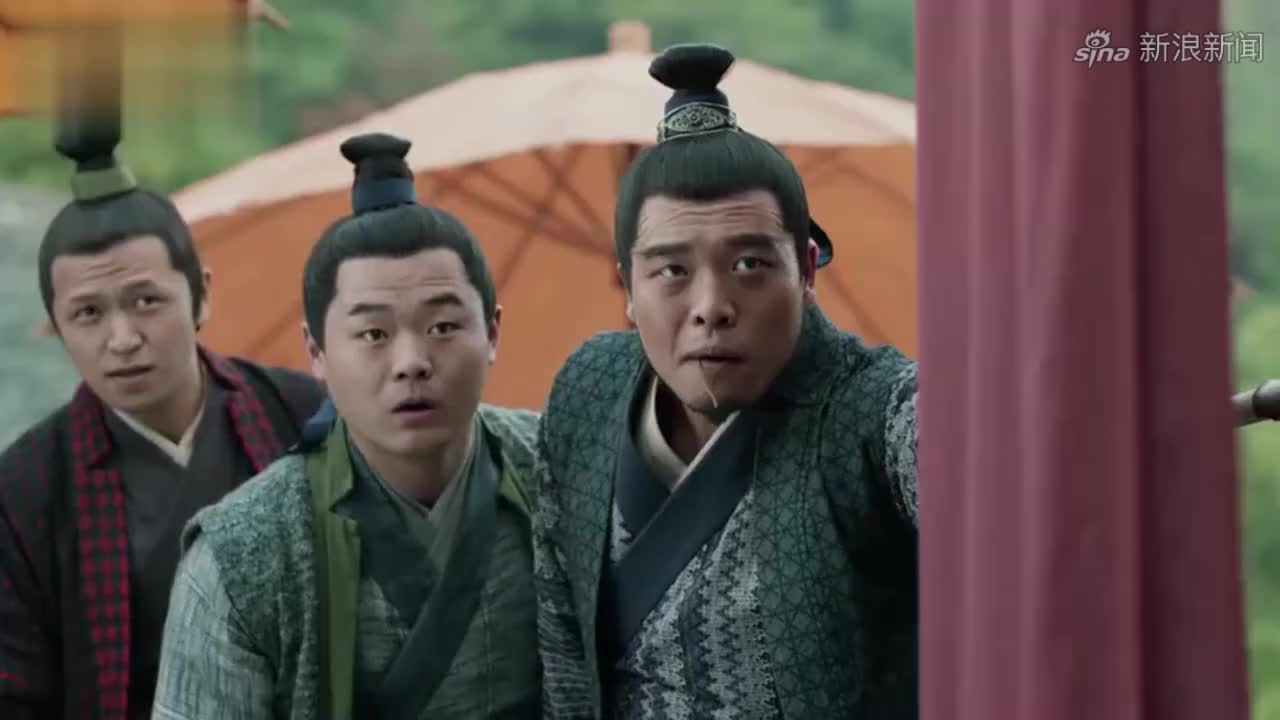 灵汐被贼人所绑,幸好被徒弟发现,九宸及时赶到救妻!