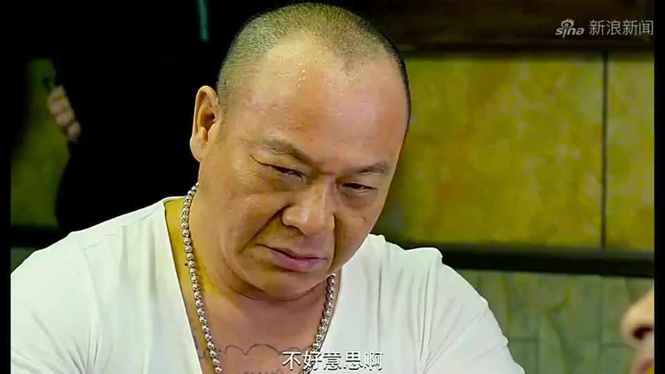 放过你b哥,我靓坤还怎么混,这老大还怎么当下去