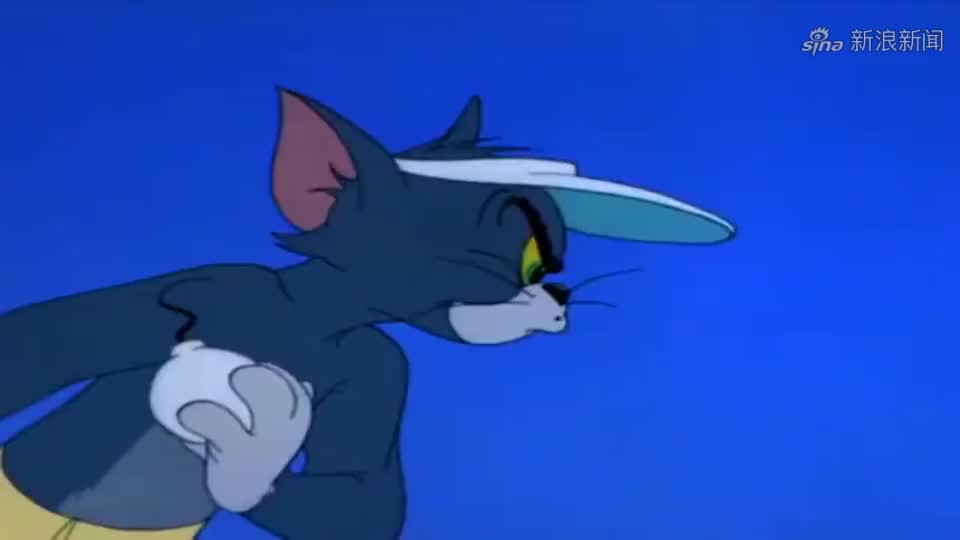 猫和老鼠:杰瑞想到了好点子,他要汤姆用炸弹网球去对付黑猫!