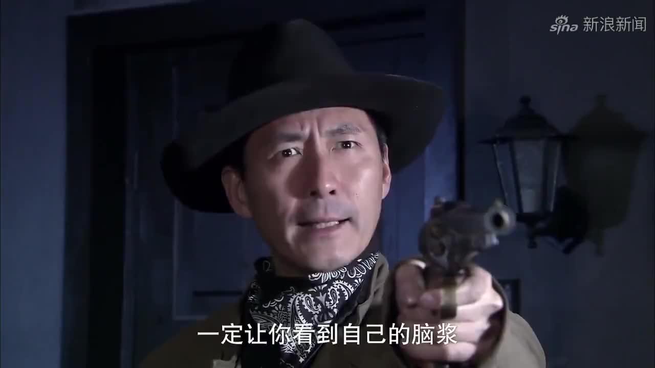 间谍真是太自信,还没杀死燕双鹰就开始提前庆祝,想得太美了!