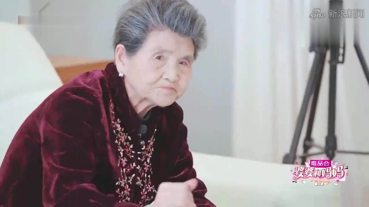 杨子妈妈与漂亮孙女互动,竟分不清是第几个孙女