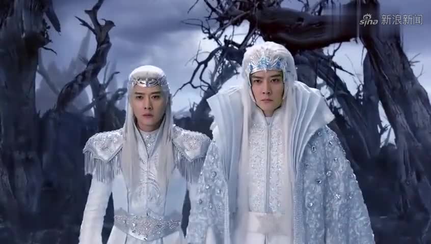 幻城:冰王启动圣魔方,与先祖舍弥共情,见到上古狂神渊祭!