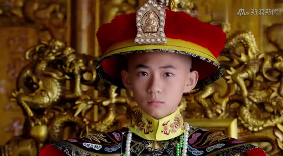 于成龙:土匪头子听从蓝老爷指示,跑去找屈九万,竟想贿赂他