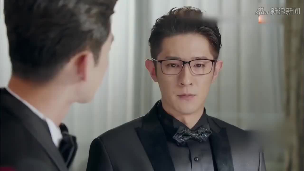 风光大嫁:美女回原来公司谈合作,见到霸总,紧张到结巴!