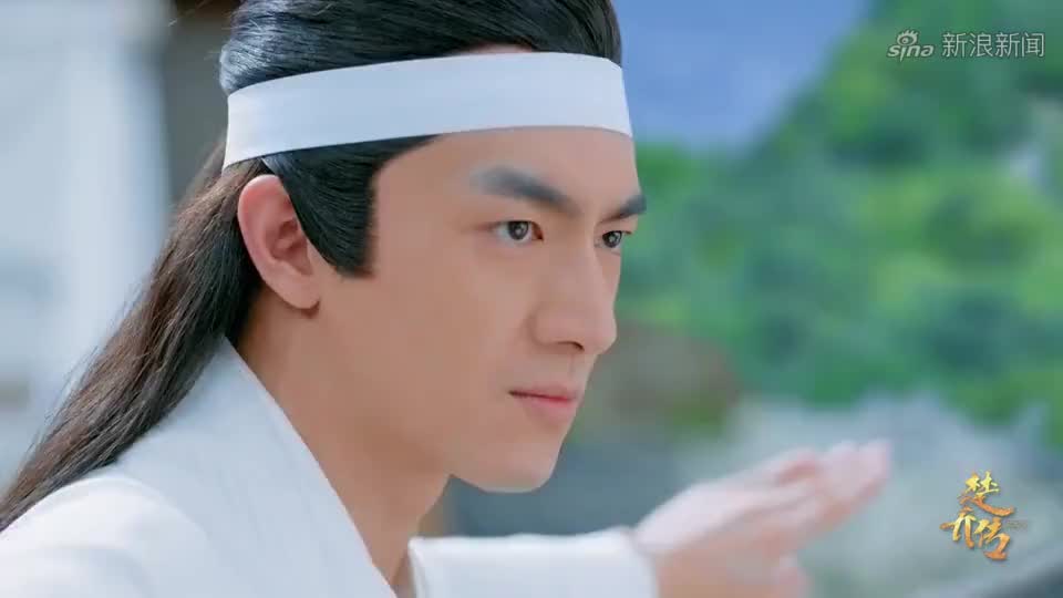 宇文玥这个冰坨子终于会关心人了,谁料楚乔不领情,嫌他厚脸皮