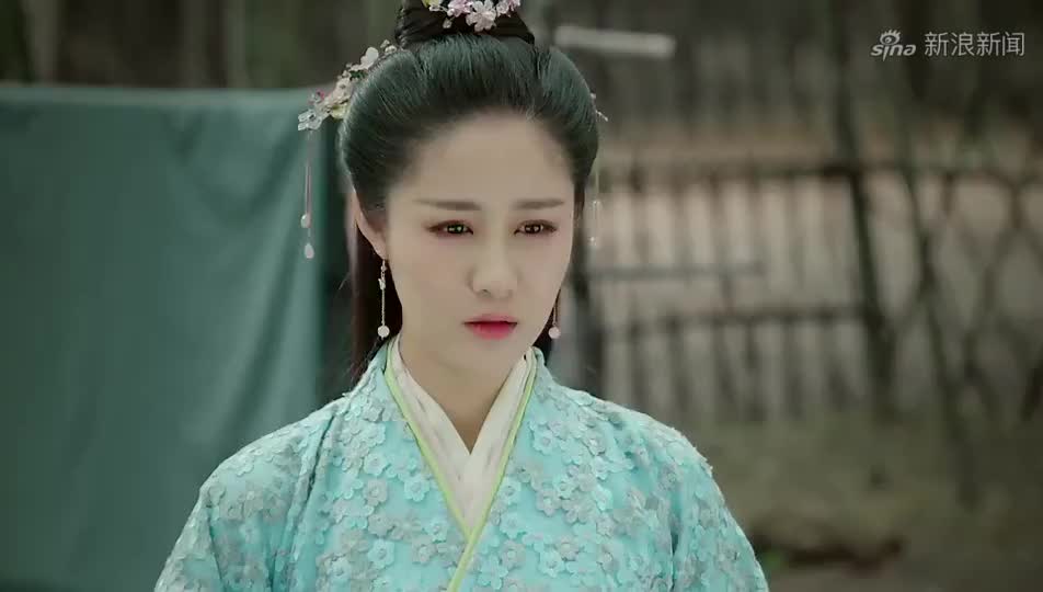 思美人:茂叔说他早先带着馨予,躲过一路追杀,来到权县定居