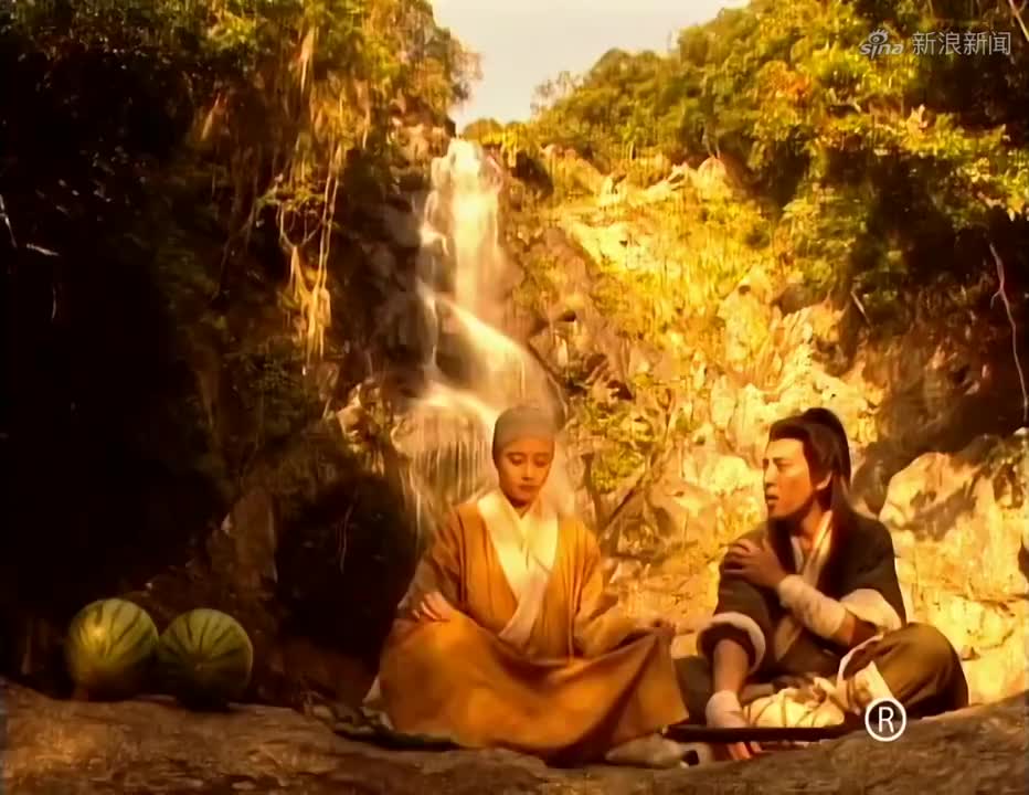 笑傲:令狐冲好生威风,几剑就把山,开了个口子