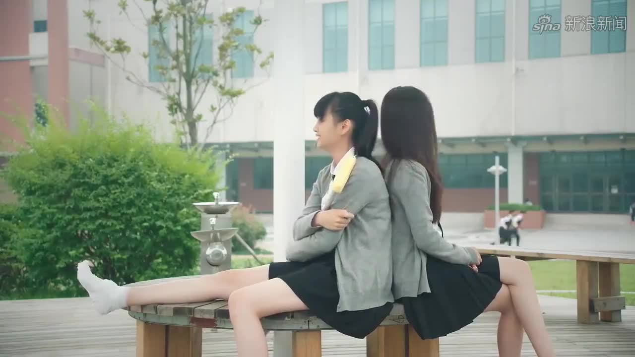 同学两亿岁:易海蓝开始调查宣墨,他想知道她的秘密