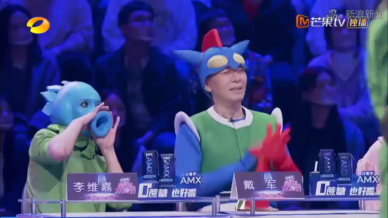 大张伟接连撞脸张亚东朴树,不愧是"摇滚届的模仿担当",太牛了