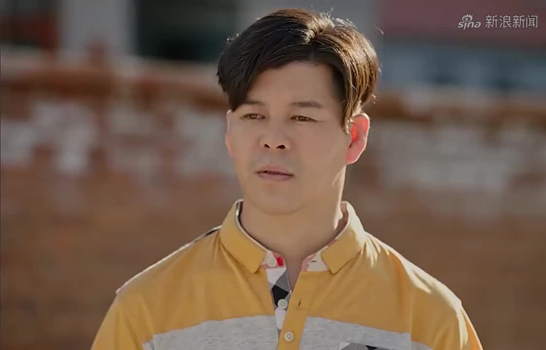 王天来打了李大国的小报告,李大国气坏了:我看你是特工毕业!