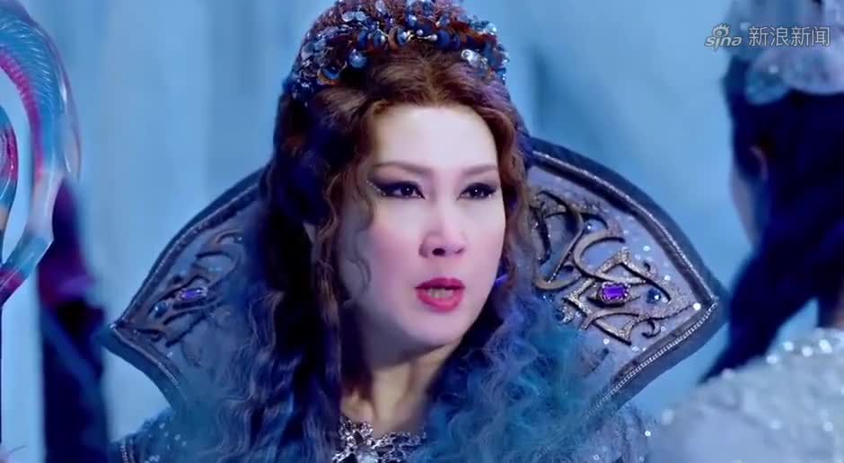 莲姬刚长出小脚,在小岛上欢快的跳舞,真神渊祭却着迷了
